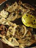 Agnolottis 2, al aglio olio y apancetados