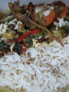 Una foto de Pescado con vegetales