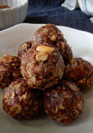 5種健康食材 巧克力花生醬燕麥球 的食譜成品照片