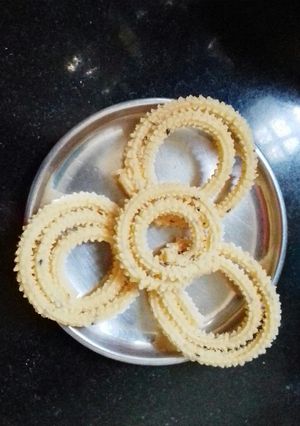 A picture of Cakkuli.