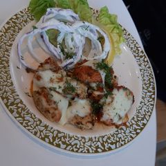 A picture of Chilli cheese chicken tikka.