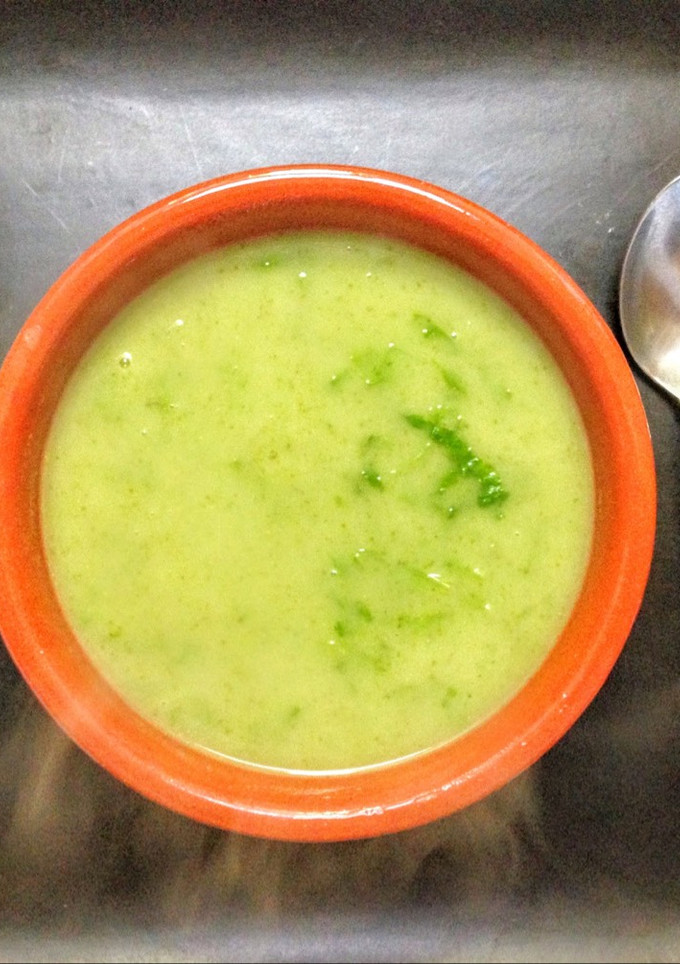 Una foto de Crema de lechuga