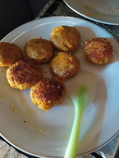 Una foto de Albóndigas de zanahorias con quinoa y queso