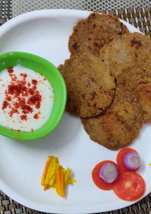 એગ પ્લાન્ટ મિલેટ મિની પરાઠા રેસીપી મુખ્ય ફોટો