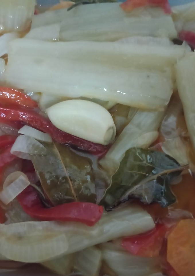 Una foto de Pencas de acelga al escabeche