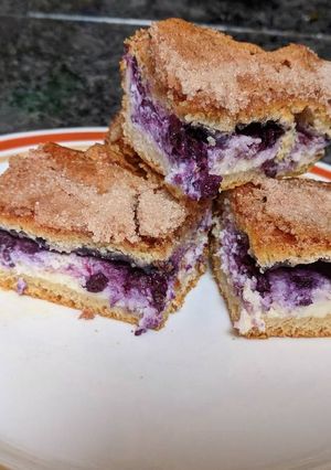 A picture of Blueberry Cheesecake Bites.