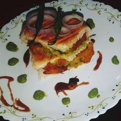 A picture of Grilled Vada Pav.