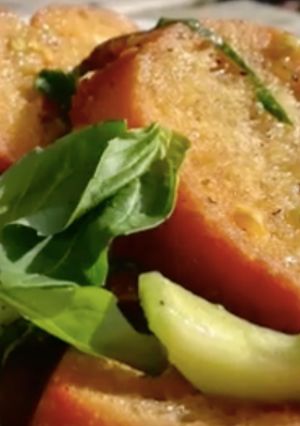A picture of Panzanella.