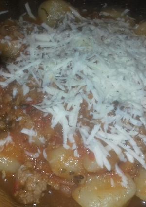 Una foto de Ñoquis Con Salsa Bolognesa
