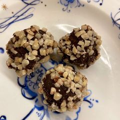 A picture of Chocolate truffles.