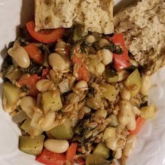 A picture of White beans and farro stew (vegan).