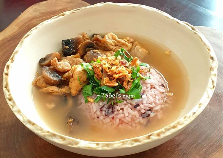 Nasi Bakmoy Ayam Jamur