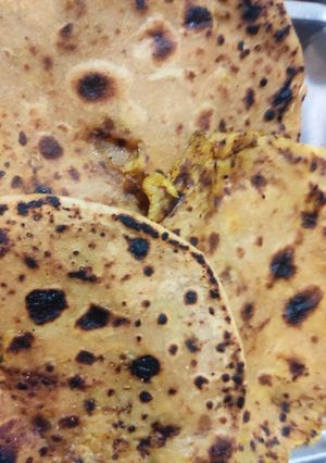 गोभी का पराठा (gobi ka paratha recipe in Hindi) रेसिपी मुख्य फोटो