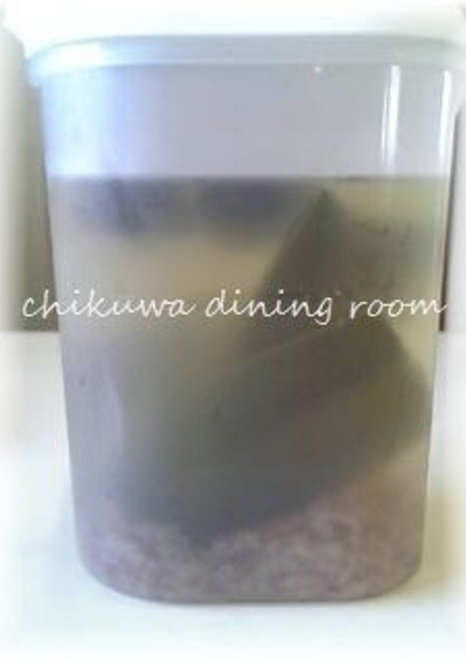 A picture of An Ultra-Easy Way to Make Dashi Stock for Lazy People!.