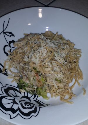 A picture of "Lemon Pepper Chicken Alfredo".