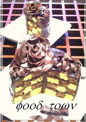 A picture of Amore Mio ~ Blossoming Roses~ Damie Fresh Chocolate Cake For Valentine's.