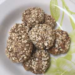 Una foto de ¡Galletas de avena y plátano fácil! Sin azúcar