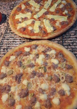صورة لوصفة بيتزا الخطيرة 😋😋😋😋