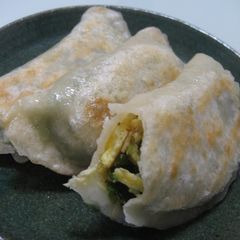 A picture of Chinese Chive and Egg Gyoza (A Chinese Home Recipe).