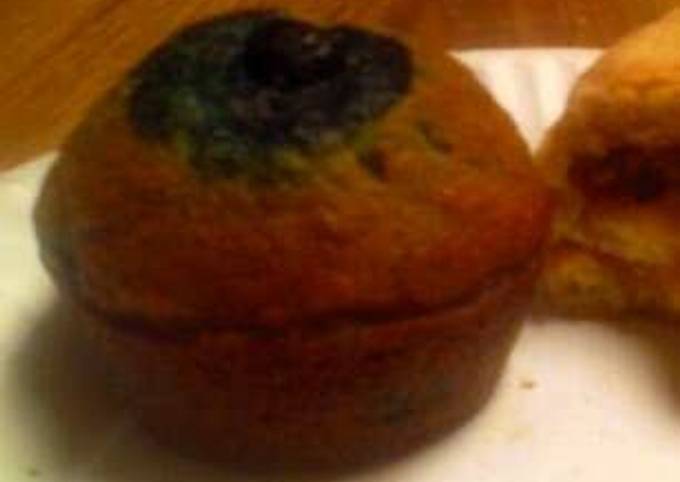 Recipe of Any-night-of-the-week Banana Blueberrie muffins