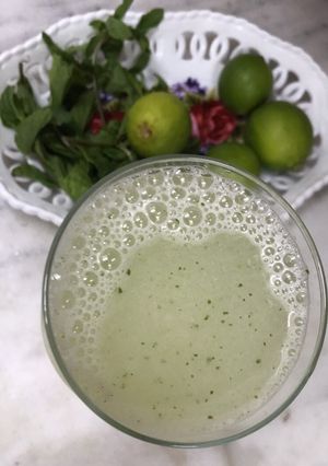 صورة لوصفة عصير ليمون بالنعناع 🌿