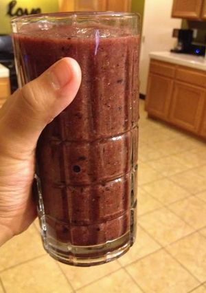 A picture of Detox Cleansing Green Berry Smoothie.