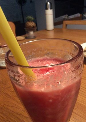 A picture of Evening Freezing Watermelon Smoothies.