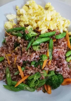 Foto resep Nasi Merah Sayur