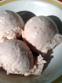 A picture of Ladybirds Home Made Strawberry Ice Cream ..