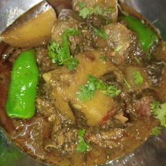 A picture of مکس سبزی گوشت.