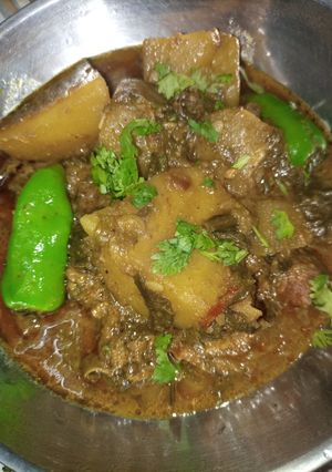A picture of مکس سبزی گوشت.