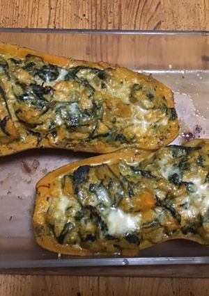 Une photo de Courge butternut « Halloween » farcies épinards crème et parmesan
