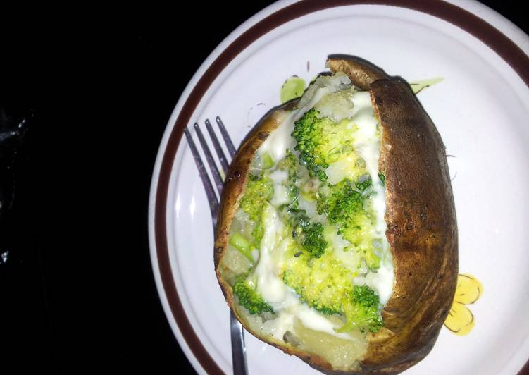 How to Cook Tasty broccoli two cheeses baked potato