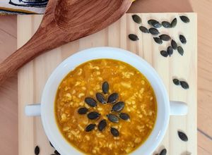 Una foto de Sopa de cabutia y avena 🥣