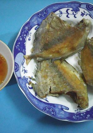 Hình của món Cá chim chiên giòn.