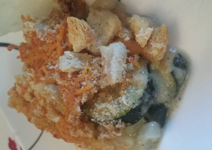 How to Prepare Favorite Mimi's Zuchinni Casserole