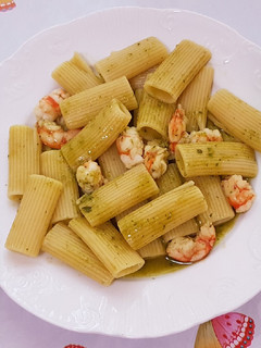 Una foto de Rigatoni con gambas
