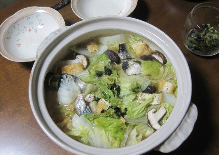 Recipe of Ultimate Salted Mackerel and Chinese Cabbage Hot Pot