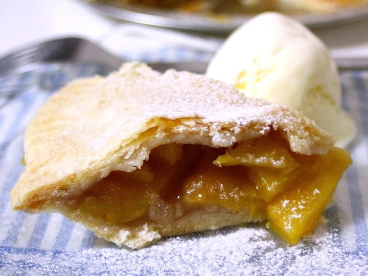 Easy Steps to Prepare Easy, Juicy Pineapple Pie which So Delicious