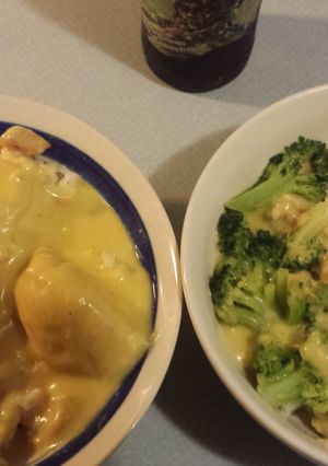 A picture of Cheesy Chicken and Rice.