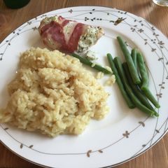 A picture of Stuffed Chicken Risotto.