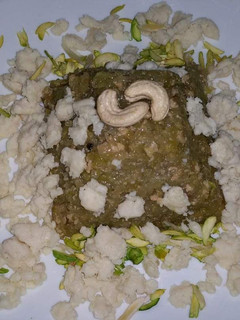 A picture of Lauki ka halwa.