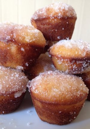 A picture of Jam-Doughnut Mini Muffins.
