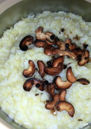 A picture of venpongal.