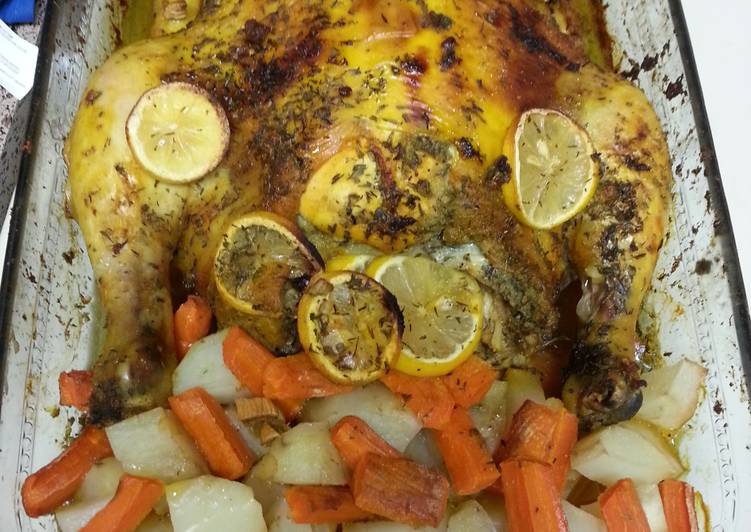 WHOLE BAKE CHICKEN WITH POTATOES AND CARROTS