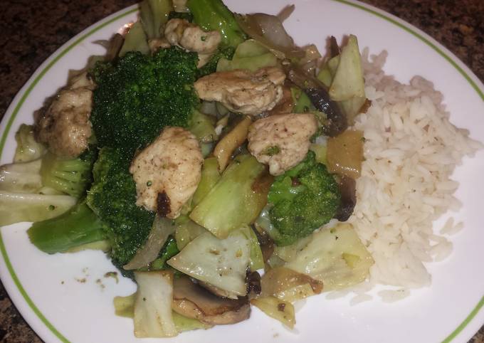 Healthy chicken stir fry