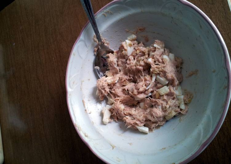 Recipe of Appetizing Tuna and egg salad sandwich