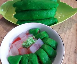 Masakan Populer Es Pisang Ijo Paling Enak