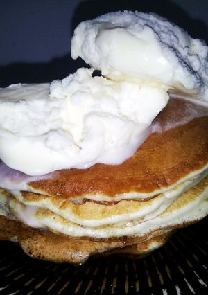 A picture of Easy Yummy Pancakes/Pikelets.