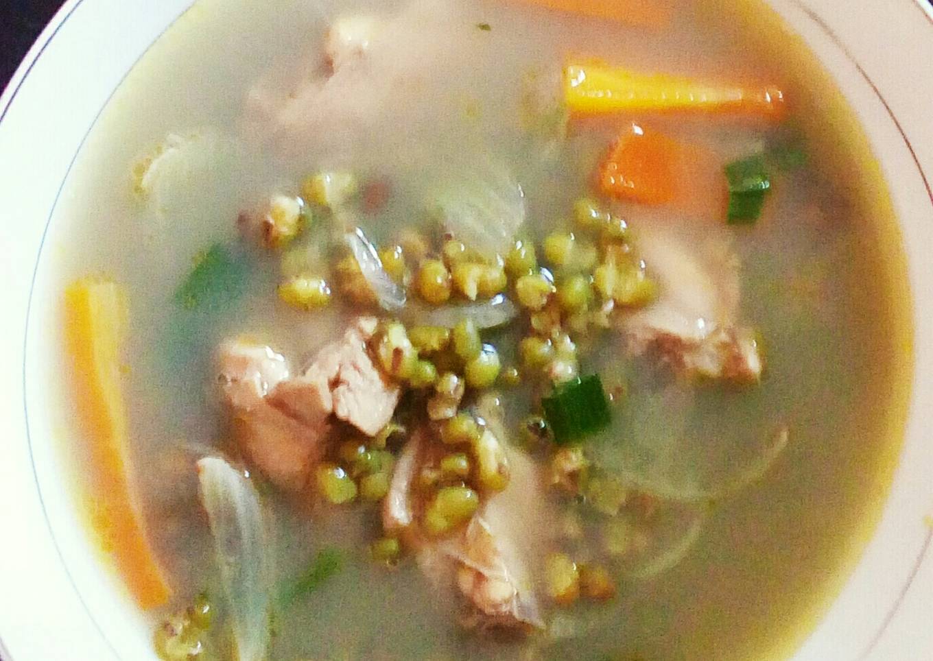 Sup ayam kacang ijo